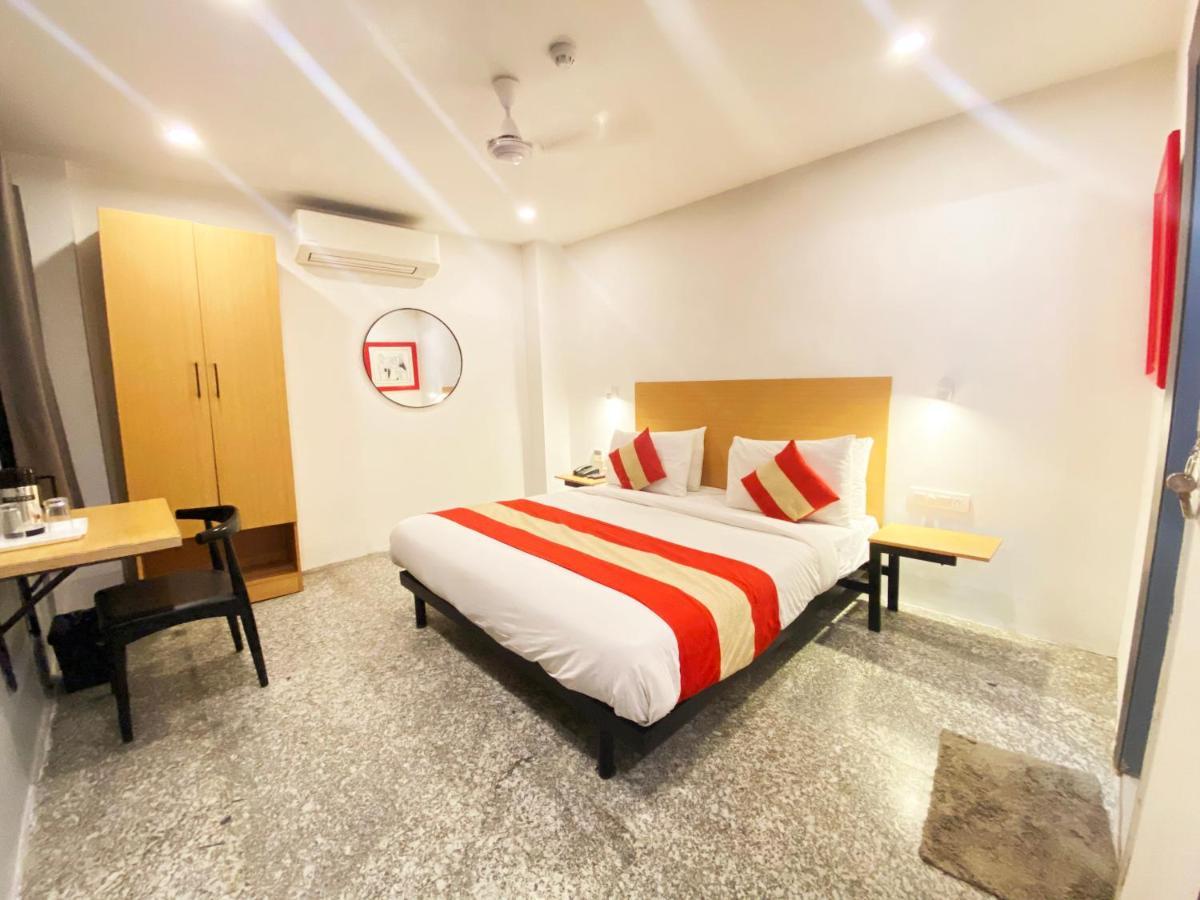 Hotel Golden Saffron By Qotel-Punjabi Bagh New Delhi Exterior photo