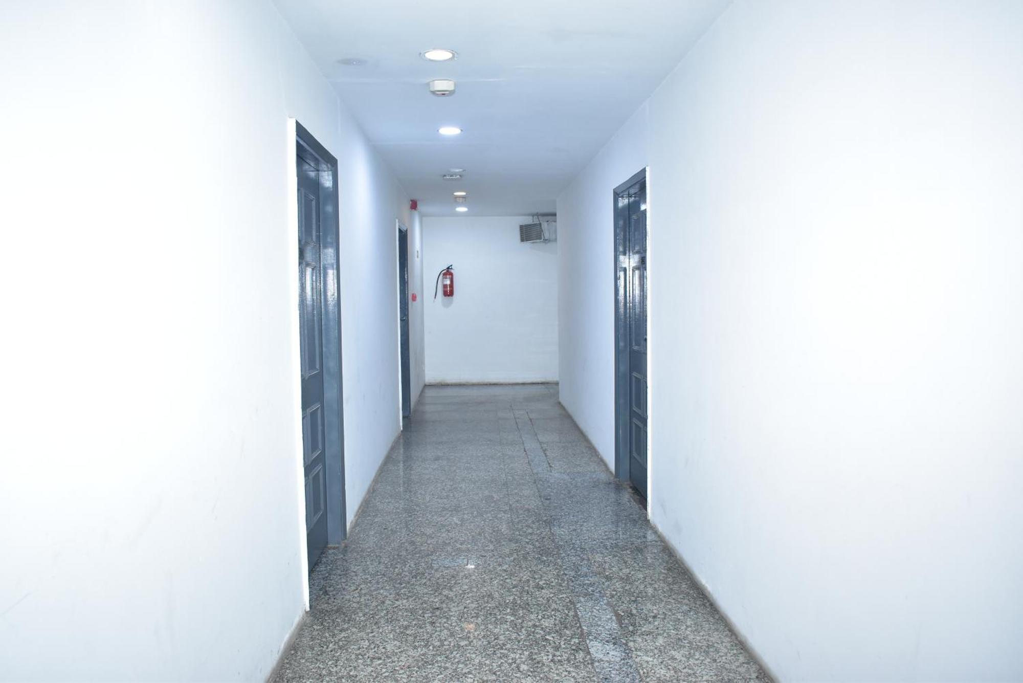 Hotel Golden Saffron By Qotel-Punjabi Bagh New Delhi Exterior photo