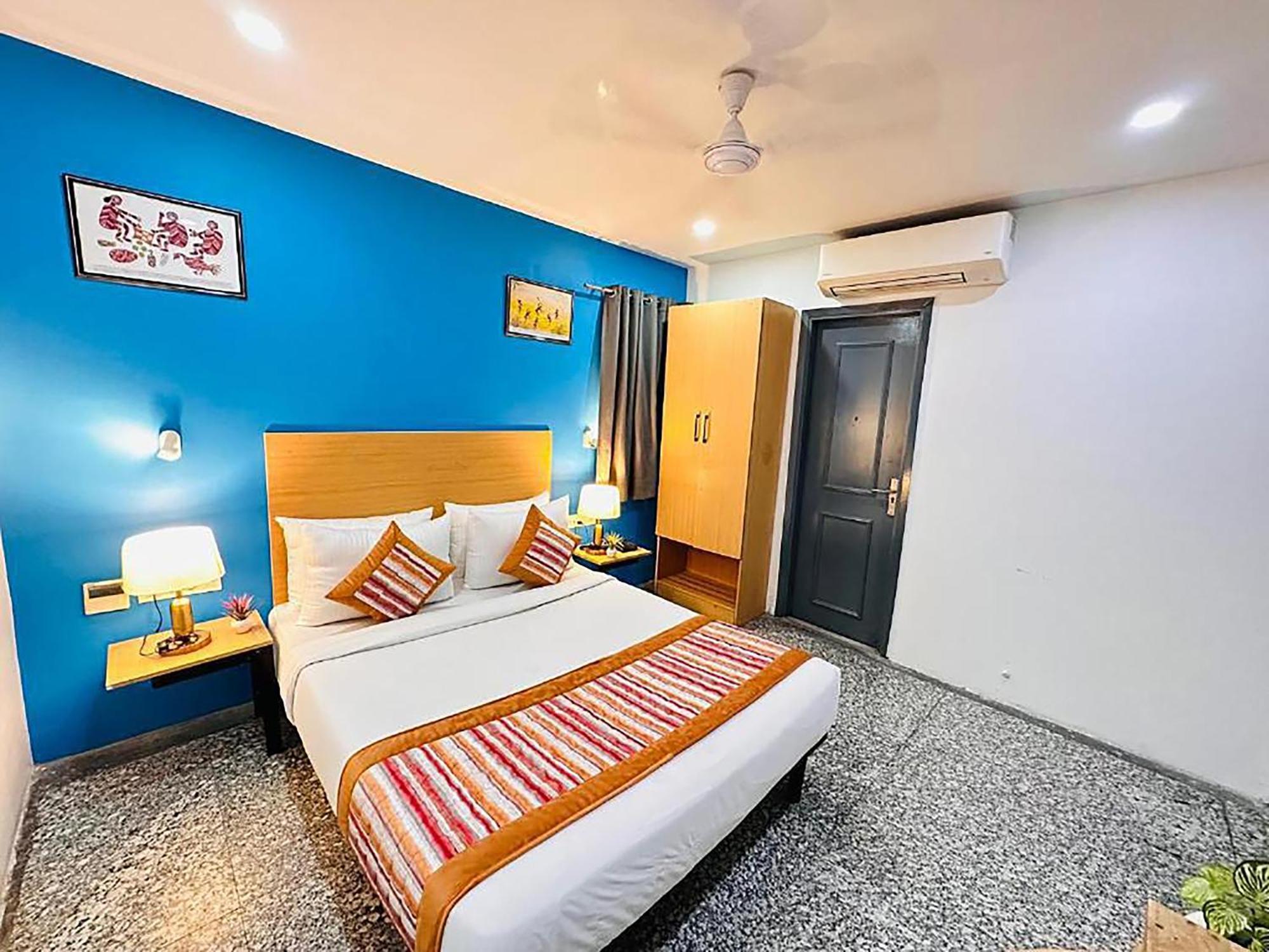 Hotel Golden Saffron By Qotel-Punjabi Bagh New Delhi Exterior photo